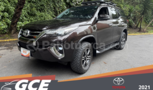 foto de Toyota Fortuner 4.0 2021