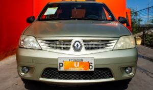 foto de Autos marca Renault seminuevo modelo Logan año 2010