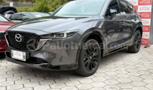 foto de Autos marca Mazda seminuevo modelo CX5 AWD KURO EDITION año 2024 en Quito