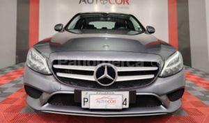 foto de Autos marca Mercedes Benz seminuevo modelo C200 año 2020 en Quito