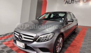 foto de Autos marca Mercedes Benz seminuevo modelo C200 año 2020 en Quito