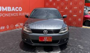 foto de Autos marca Volkswagen seminuevo modelo Jetta año 2013 en Quito