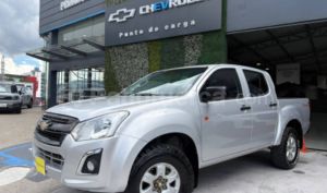 foto de Autos marca Chevrolet seminuevo modelo D-Max 4x4 CD año 2022 en Quito