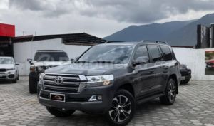 foto de Autos marca Toyota seminuevo modelo Land Cruiser 200 año 2018
