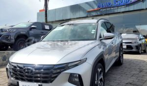 foto de Autos marca Hyundai seminuevo modelo TUCSON NX4E GL año 2023 en Cuenca