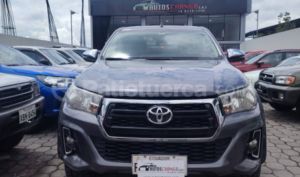 foto de Autos marca Toyota seminuevo modelo NEW HILUX 2.4 CD 4X4 año 2020 en Quito