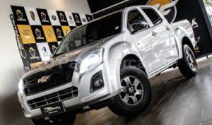 foto de Autos marca Chevrolet seminuevo modelo D-MAX CRDI 2.5 CD 4X2 TM DIESEL año 2024 en Quito