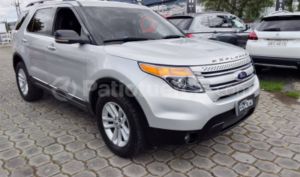 foto de Autos marca Ford seminuevo modelo Explorer XLT año 2013 en Quito