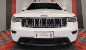 foto de Autos marca Jeep seminuevo modelo Grand Cherokee Laredo año 2017
