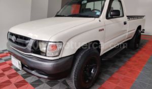 foto de Autos marca Toyota seminuevo modelo Stout II año 2004 en Quito
