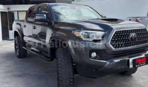foto de Autos marca Toyota seminuevo modelo Tacoma año 2018 en Cuenca
