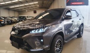 foto de Autos marca Toyota seminuevo modelo New Fortuner año 2018 en Quito