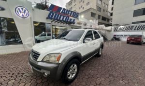 foto de Autos marca Kia seminuevo modelo Sorento año 2004 en Quito