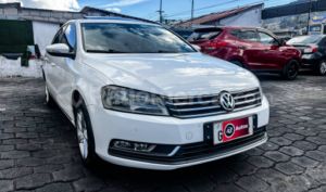 foto de Autos marca Volkswagen seminuevo modelo Passat año 2014 en Quito