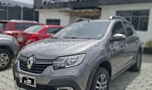 foto de Autos marca Renault seminuevo modelo STEPWAY INTENS FASE II año 2024 en Quito