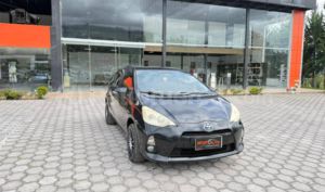 foto de Autos marca Toyota seminuevo modelo Prius Hybrido año 2013