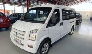 foto de Autos marca DongFeng seminuevo modelo C37 año 2023