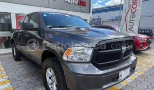 foto de Autos marca Ram seminuevo modelo 1500 SLT Quad Cab año 2019