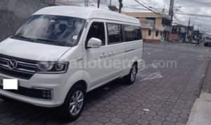 foto de Autos marca Shineray seminuevo modelo X30L año 2023