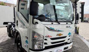 foto de Pesados marca Chevrolet seminuevo modelo NLR 55E año 2026 en Ambato