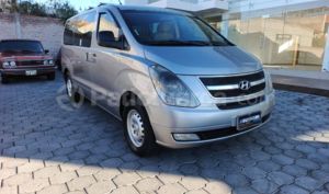 foto de Autos marca Hyundai seminuevo modelo H1 12 pasajeros año 2012 en Ambato