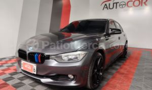 foto de BMW 320i 2013