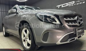 foto de Mercedes Benz GLA 180 2019