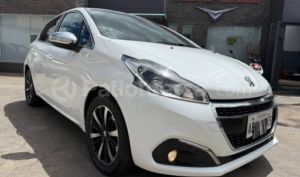 foto de Peugeot 208 2020