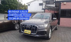 foto de Audi Q7 2023