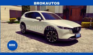 foto de Mazda CX-5 2025
