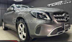 foto de Mercedes Benz GLA 180 2019