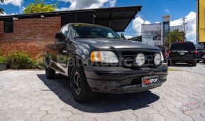 foto de Ford F150 2001