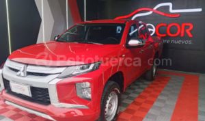 foto de Mitsubishi L200 HIRIDER 2020