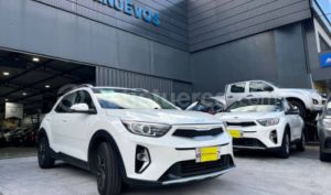 foto de Autos marca Kia seminuevo modelo Stonic LX año 2022 en Quito