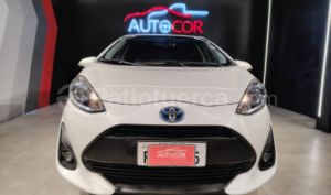 foto de Toyota Prius C Sport 2018