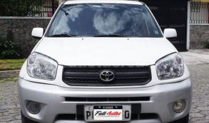 foto de Autos marca Toyota seminuevo modelo RAV 4 año 2005