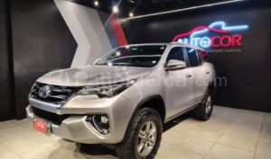 foto de Toyota Fortuner 4.0 2017