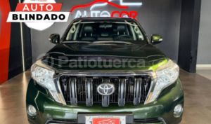 foto de Autos marca Toyota seminuevo modelo Land Cruiser Prado año 2016 en Quito