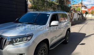 foto de Autos marca Toyota seminuevo modelo Land Cruiser VX año 2019 en Cuenca