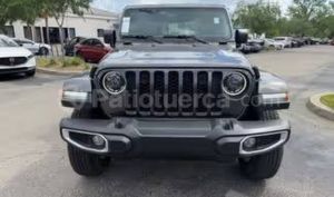 foto de Jeep GLADIATOR SPORT 2023