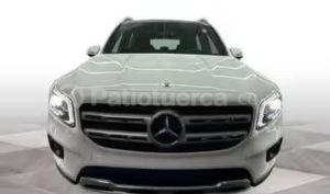foto de Mercedes Benz GLB250 2023