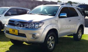 foto de Autos marca Toyota seminuevo modelo Fortuner 4.0 año 2007 en Atuntaqui