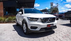 foto de Autos marca Volvo seminuevo modelo XC40 T4 año 2020 en Cumbayá