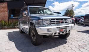 foto de Autos marca Mitsubishi seminuevo modelo Montero 5P año 1998 en Cumbayá