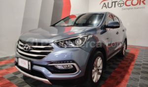 foto de Autos marca Hyundai seminuevo modelo Santa Fe 4x2 año 2018 en Quito