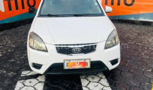 foto de Autos marca Kia seminuevo modelo RIO LX año 2011 en Quito