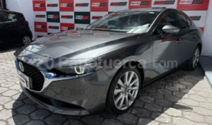 foto de Autos marca Mazda seminuevo modelo 3 año 2024 en Quito