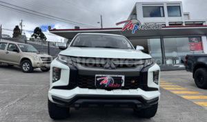 foto de Autos marca Mitsubishi seminuevo modelo L200 HIRIDER año 2022