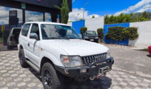 foto de Autos marca Toyota seminuevo modelo Land Cruiser Prado GX año 2007 en Cumbayá