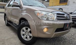 foto de Autos marca Toyota seminuevo modelo Fortuner 2.7 año 2010